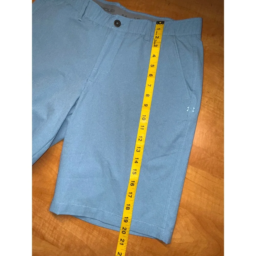 Under Armour Mens HeatGear Golf‎ Shorts Light Blue Flat Front Size 34 Loose Fit